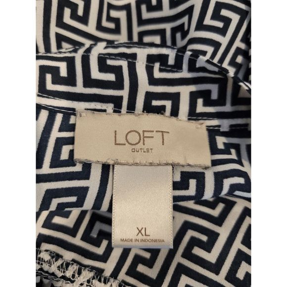 Loft Navy Blue and Ecru Geometric Design Sleeveless Blouse - Picture 6 of 6
